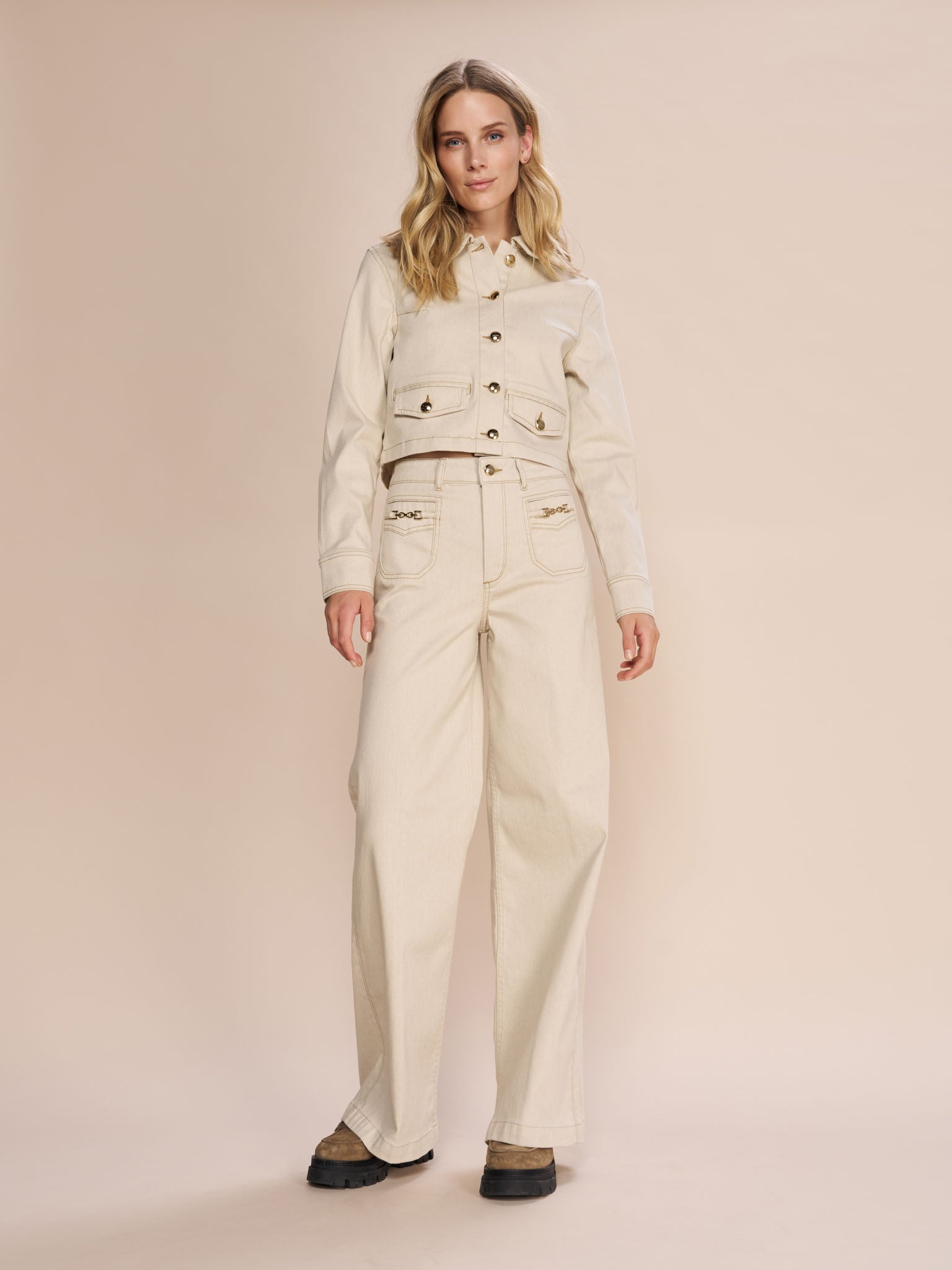 Modeshot / Summer Sand / Detail